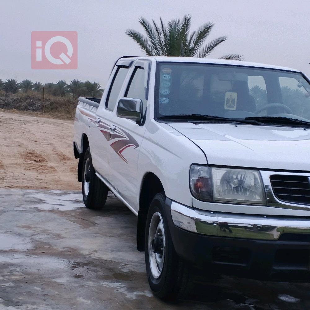 نيسان بيك اب